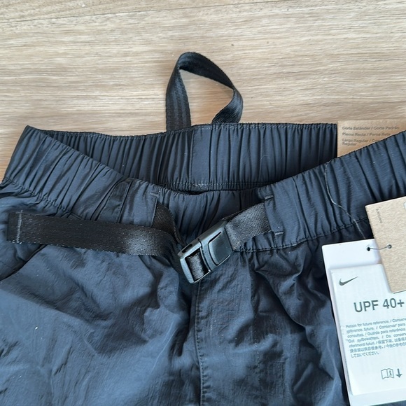 MEN'S NIKE TECH WOVEN CARGO PANTS - Picture 10 of 12